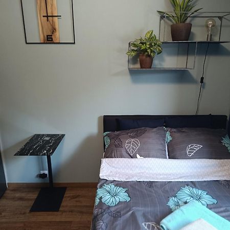 Apartament Magnolia Varşovia Cameră foto
